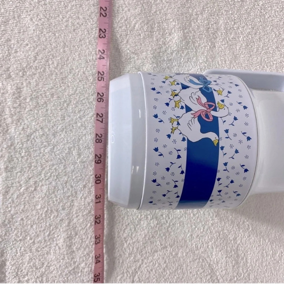 Vintage White Blue Country Goose Ribbon Geese Insulated Thermal Carafe - Picture 12 of 13